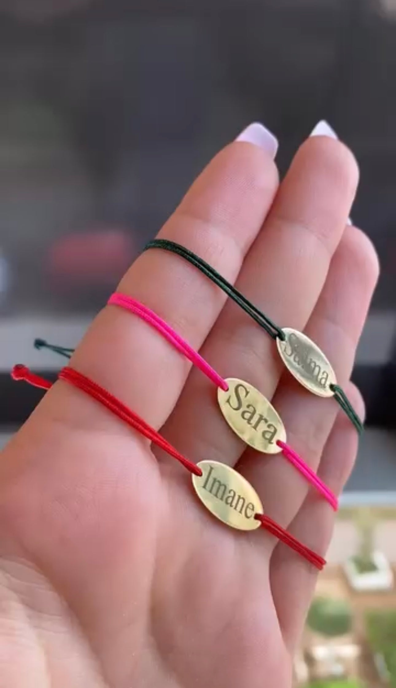 Cordon Ovale en Or 18k . Tous les prénoms disponibles