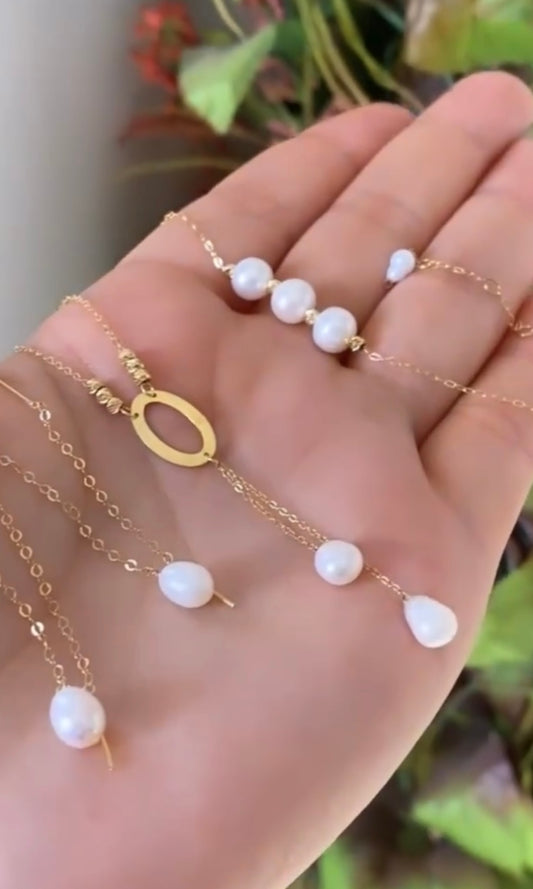 Ensemble Fressia en Or 18k - Collier , Gourmette et Boucles d'oreilles !